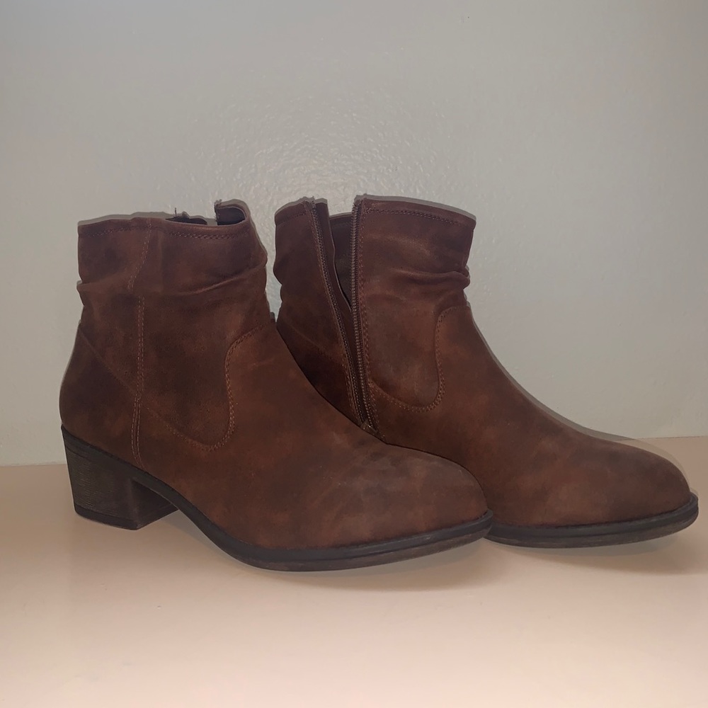 White Mountain booties